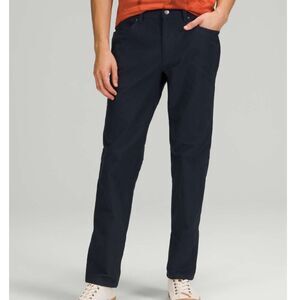 Lululemon ABC Pant Classic in Navy Utilitech, Size 34